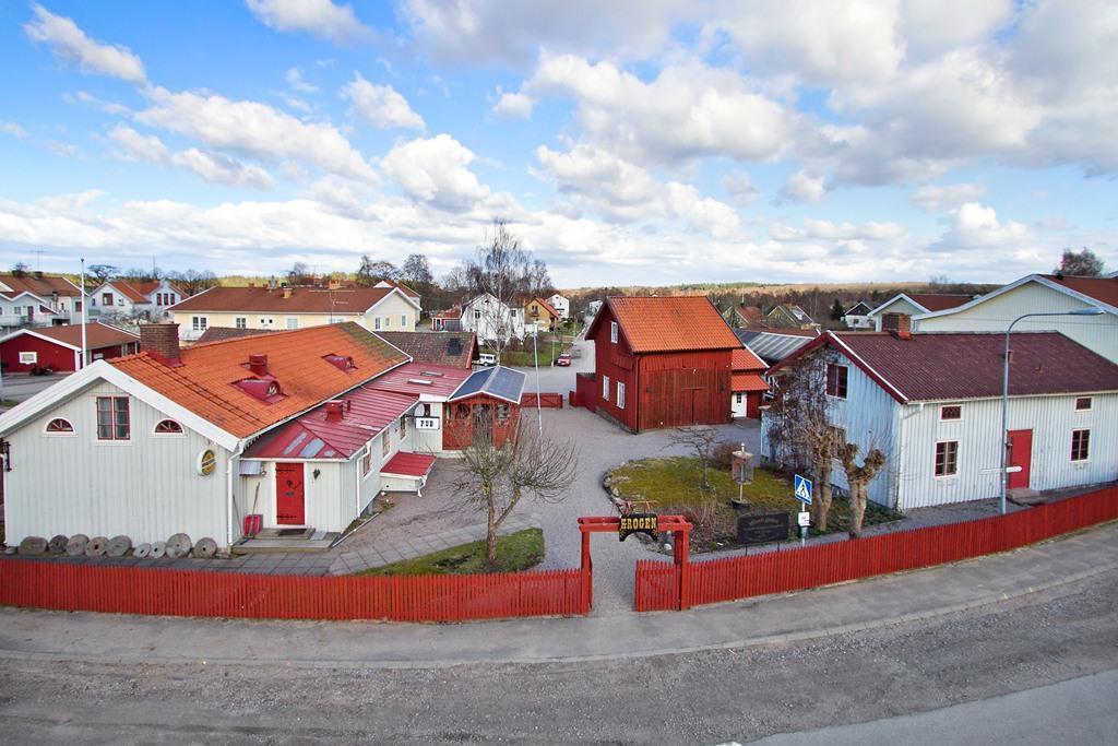 Hotell Mikaelsgarden Vårgårda Exterior foto